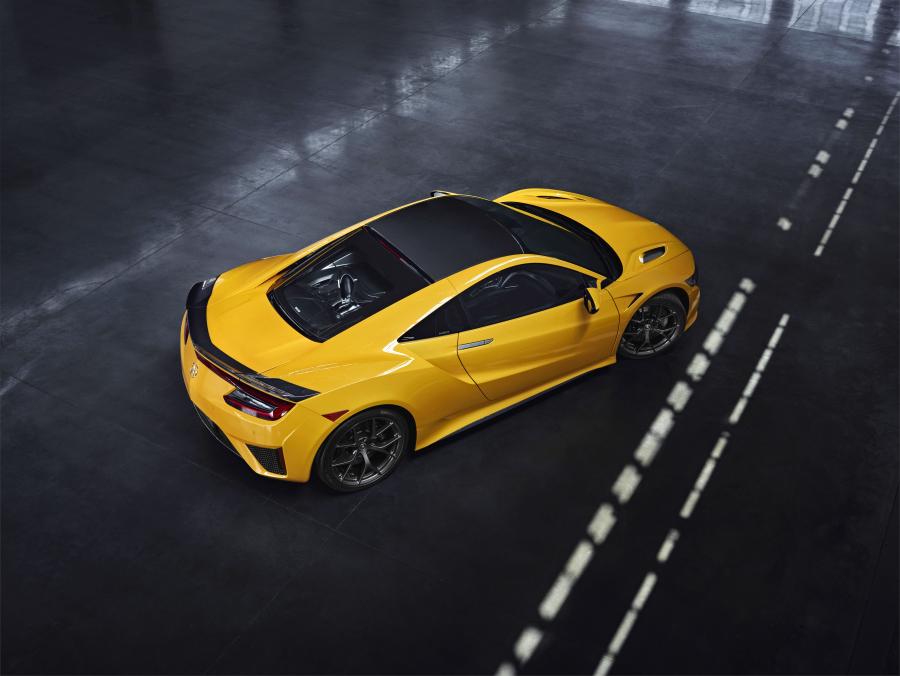  Acura NSX 2019 года  (фото 2 из 19)
